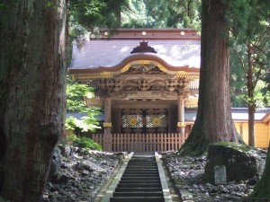 本山・唐門